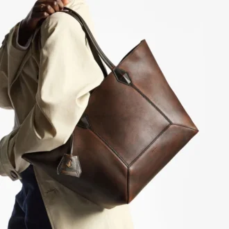 Diamond Tote Medium Cognac Smooth Calf Leather Tote Bag